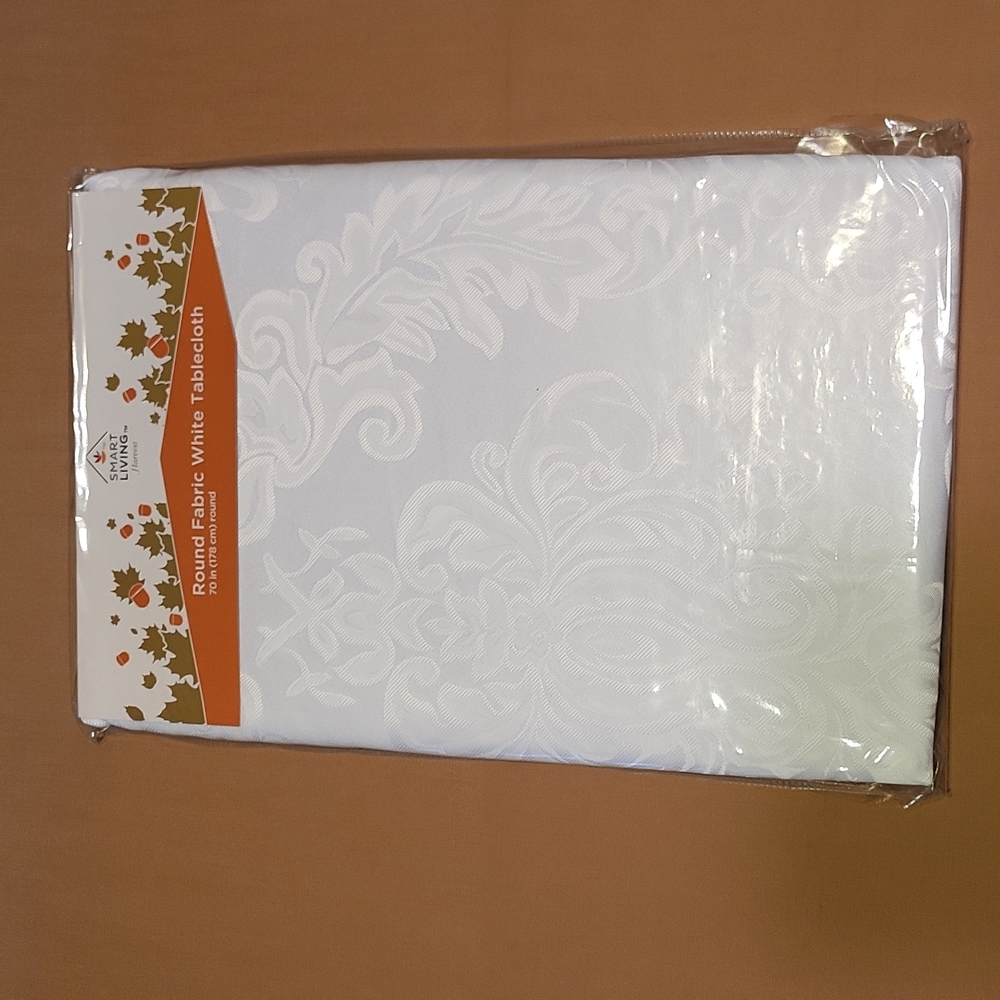 Tablecloths - Picture 2 of 5